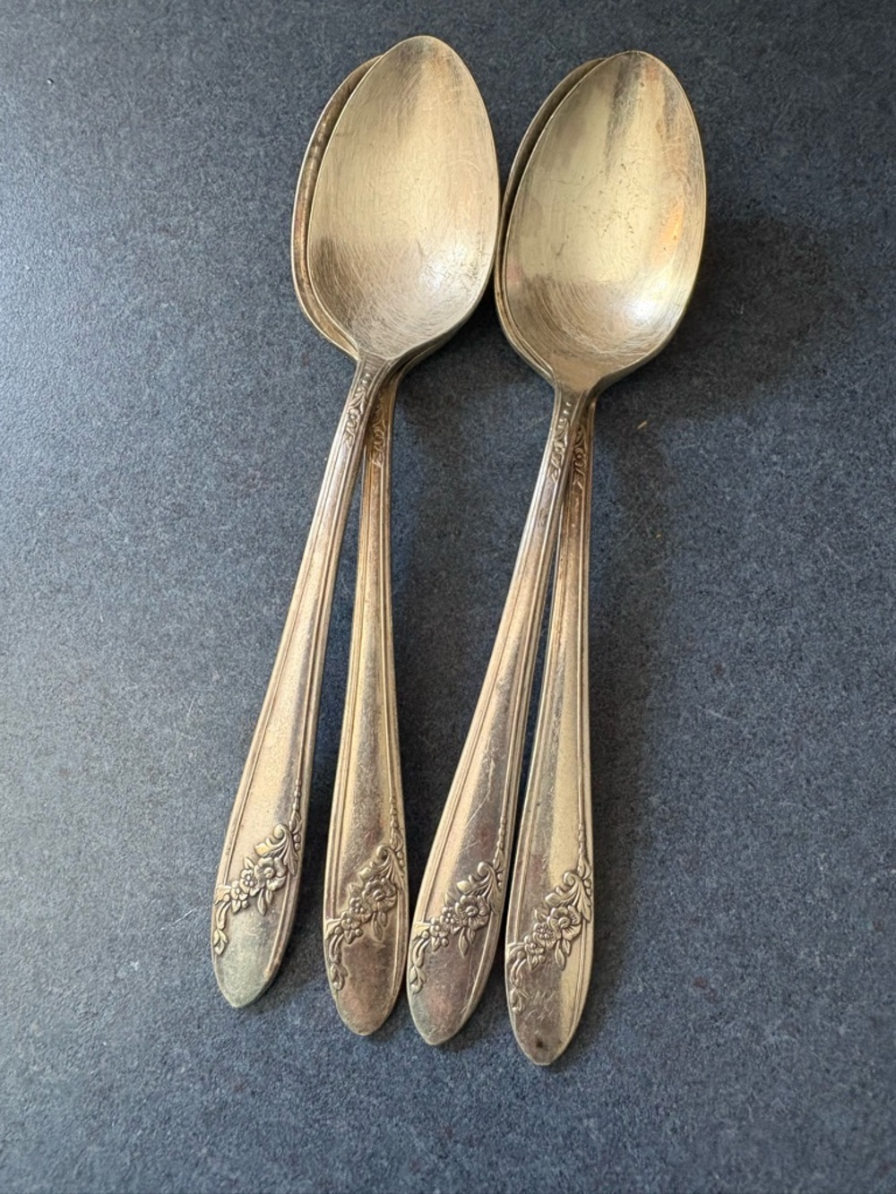 Oneida Tudor Community Plate Queen Bess Il Spoons 4 Silver Plate vintage